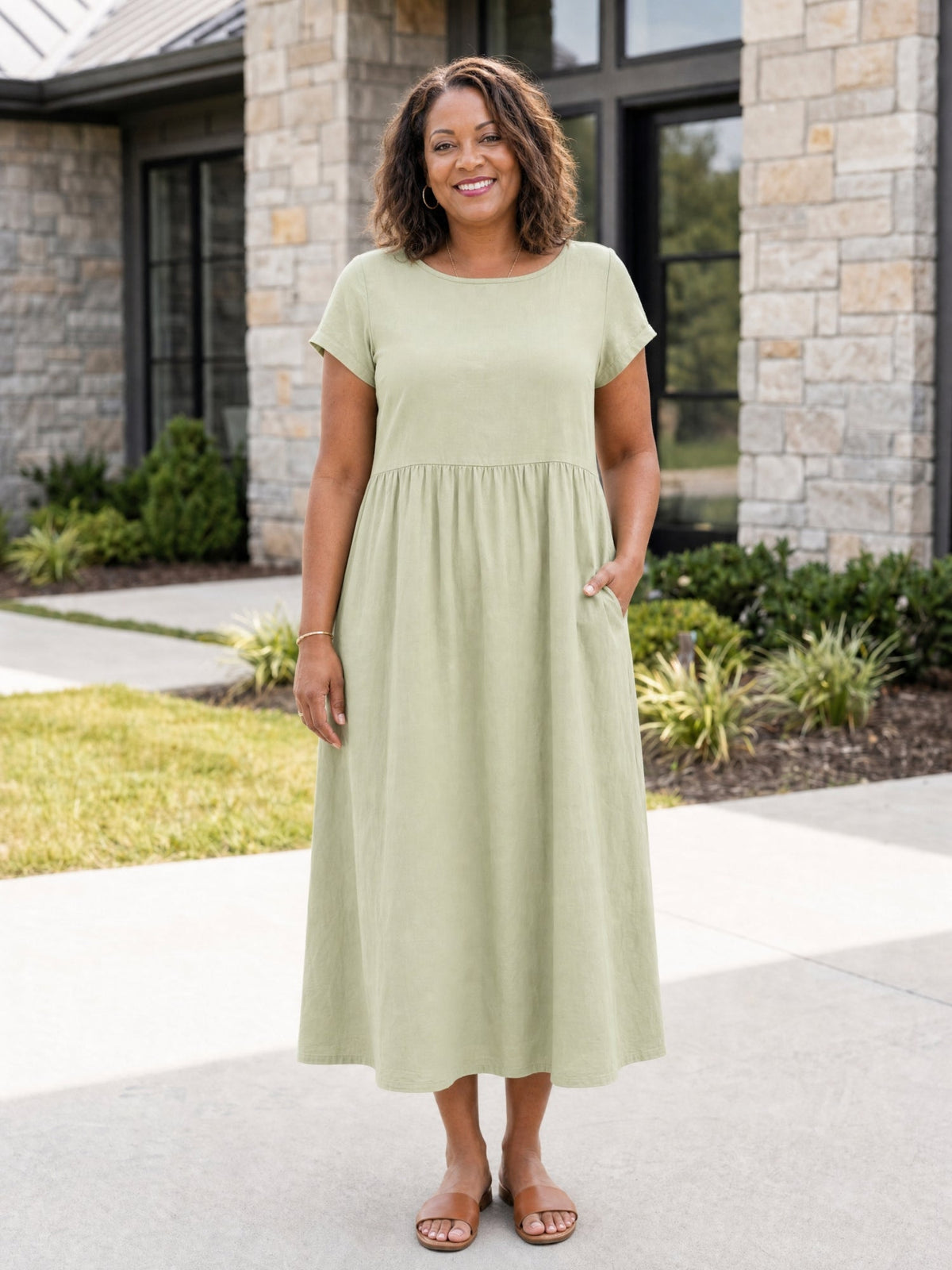 The Relaxed Midi Dress with Pockets