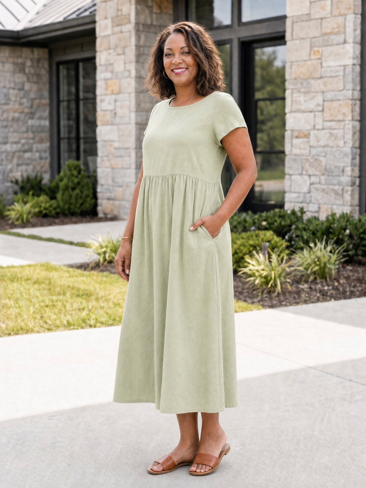 The Relaxed Midi Dress with Pockets