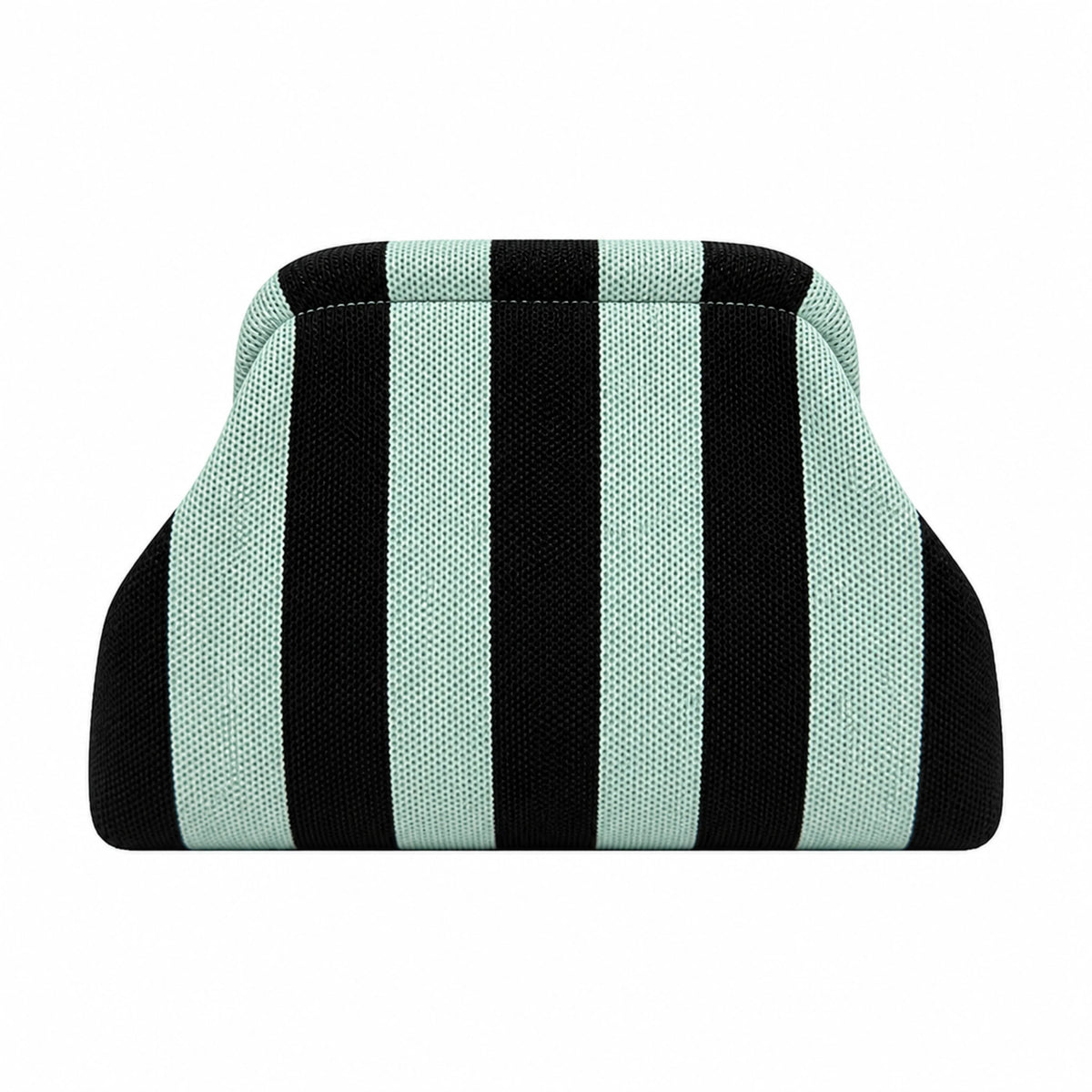 Knitty – The Snap-Shut Makeup Bag