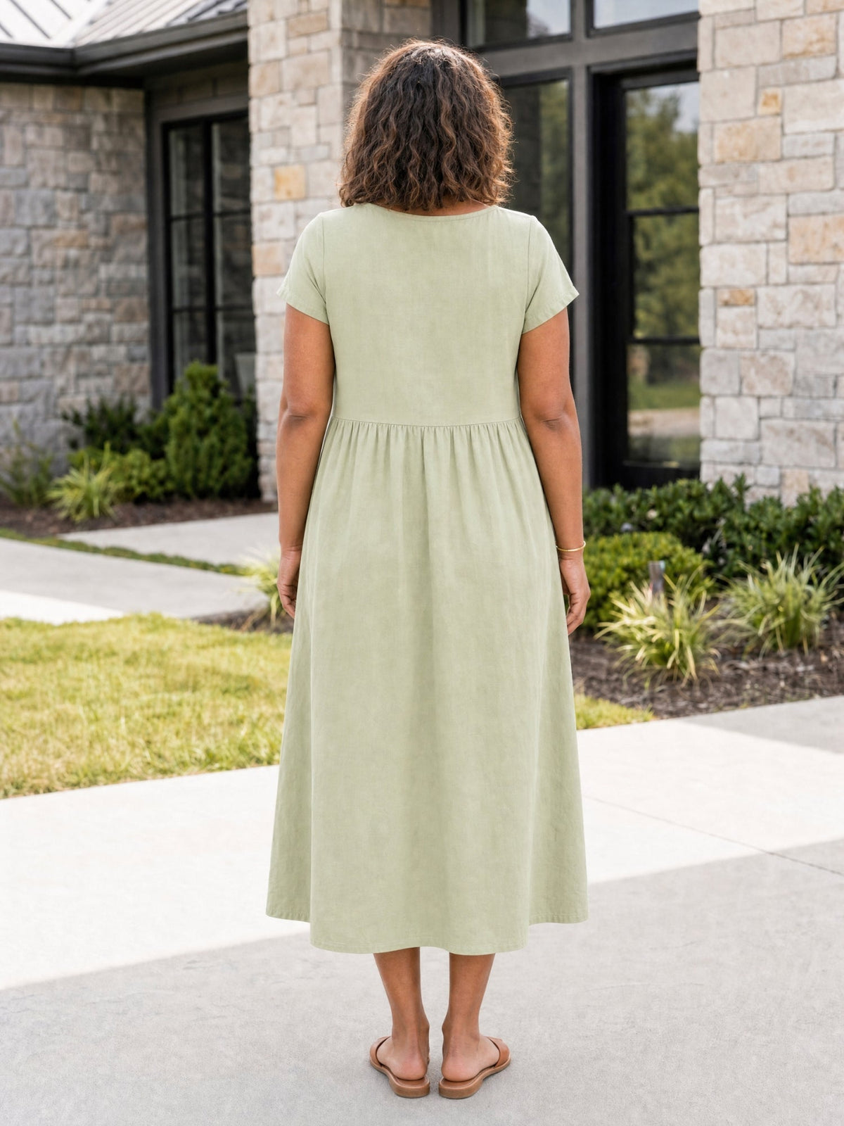 The Relaxed Midi Dress with Pockets