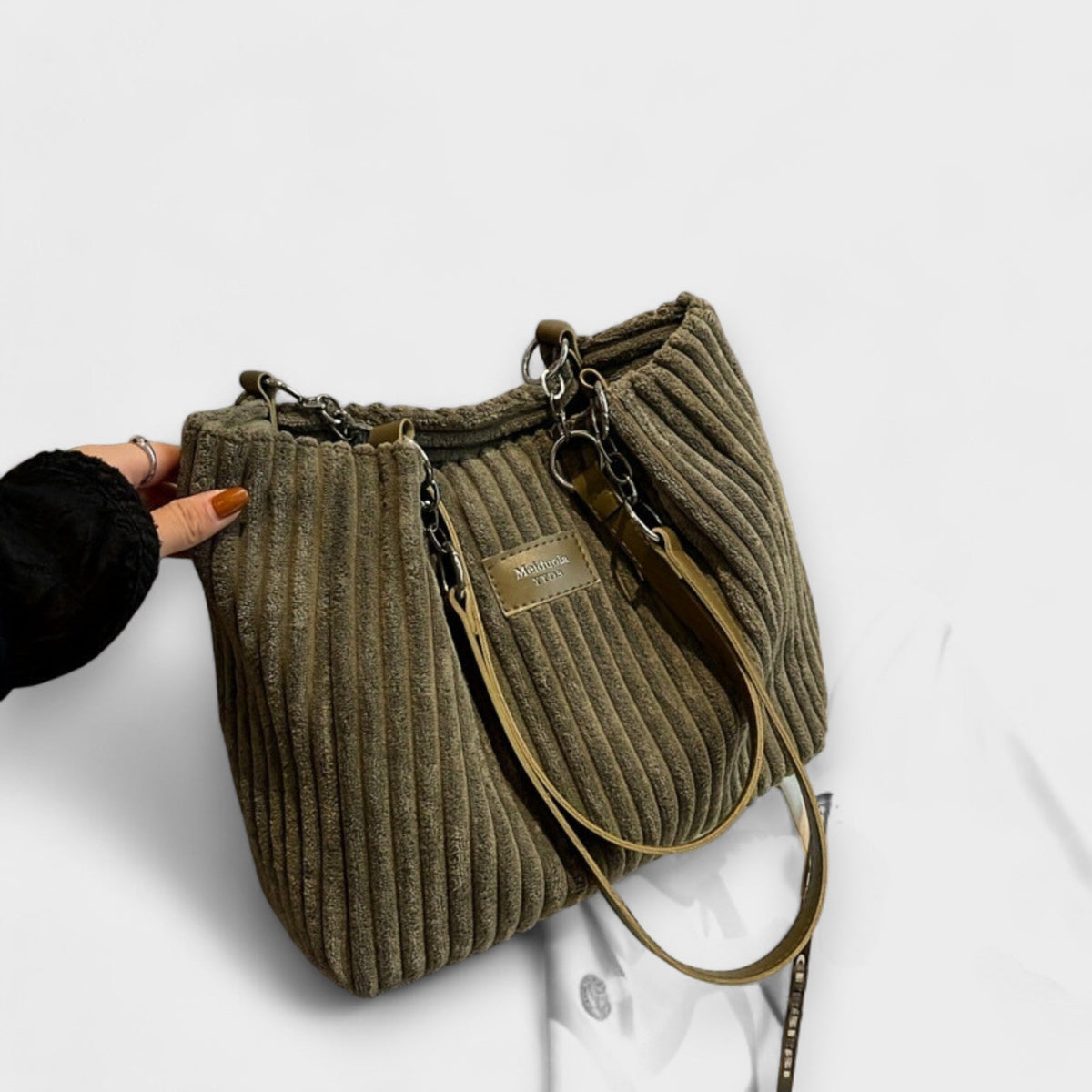 Xella | Soft Velvet Shoulder Bag