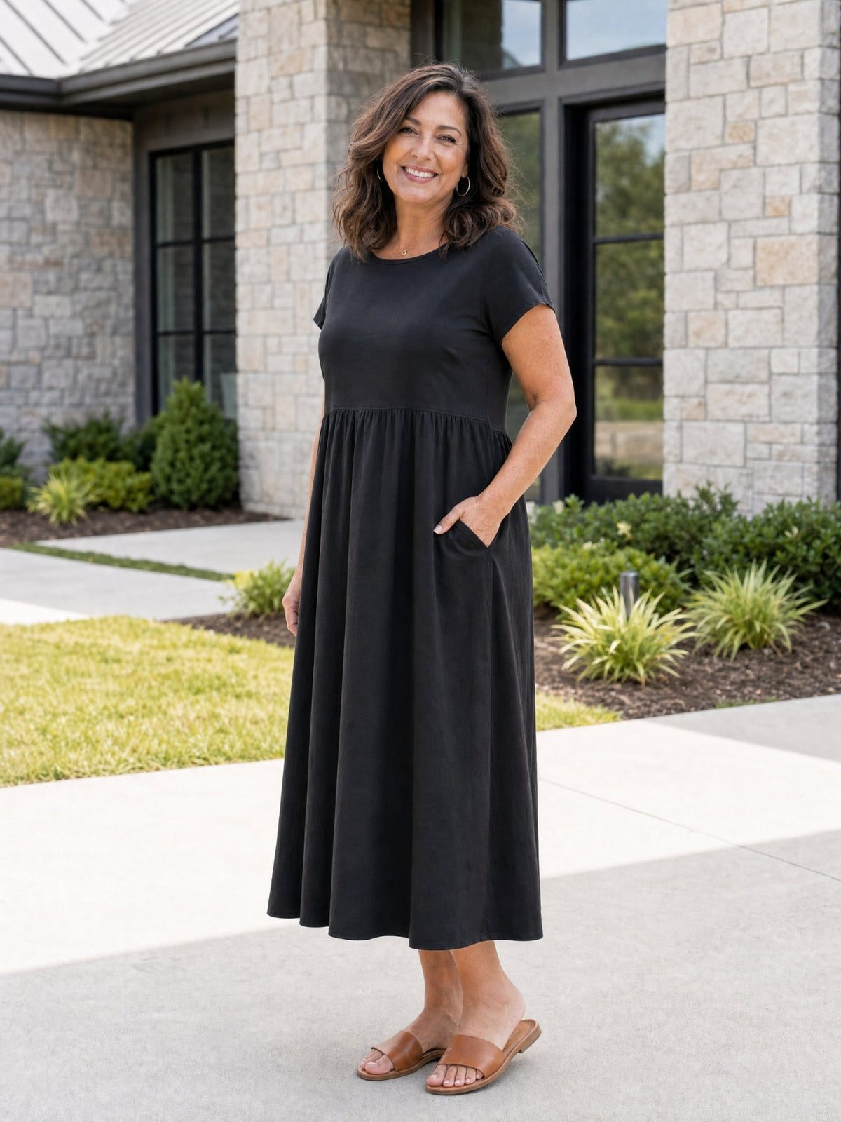 The Relaxed Midi Dress with Pockets