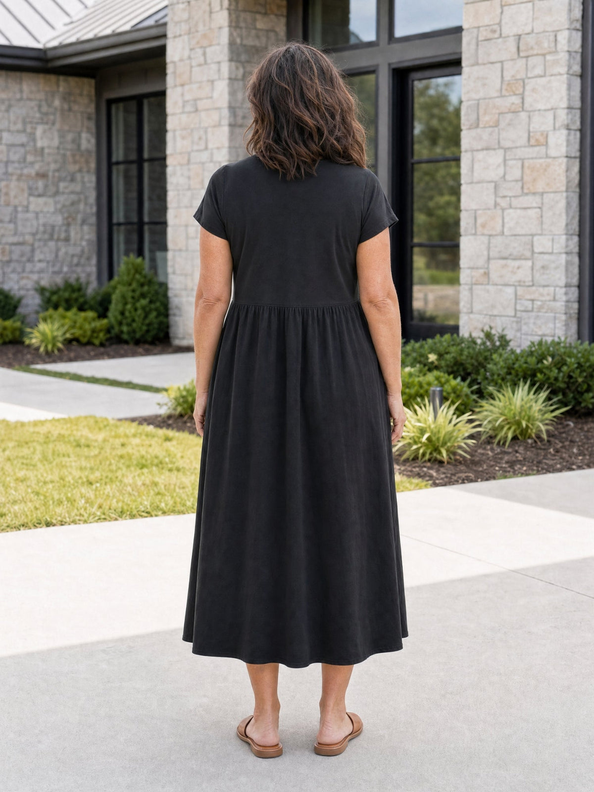 The Relaxed Midi Dress with Pockets