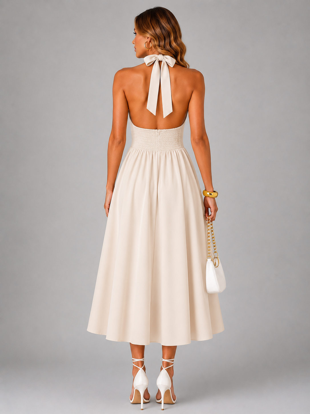 Carlotta | Abito midi con scollo a halter e arricciature