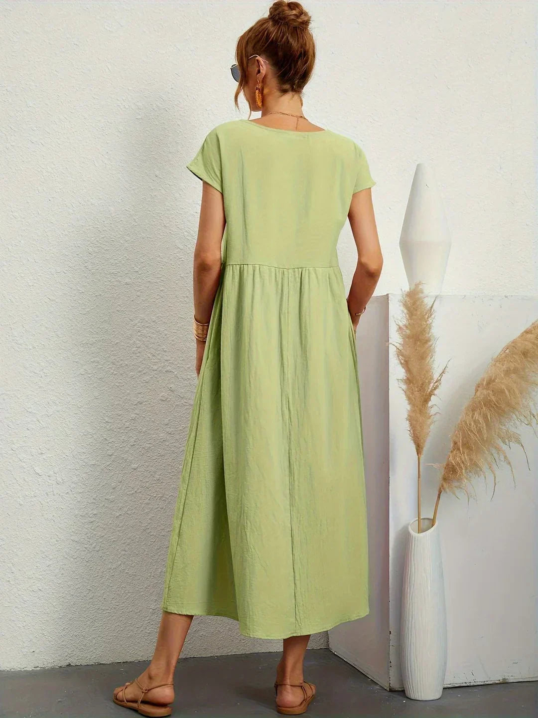 Gabrielle | Fluid Midi Dress
