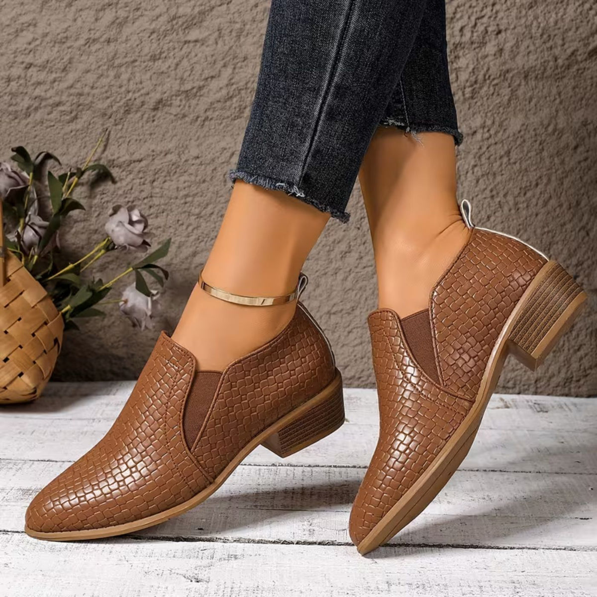 Rikke™ - Loafers with Pointed Toe and Wide Heel