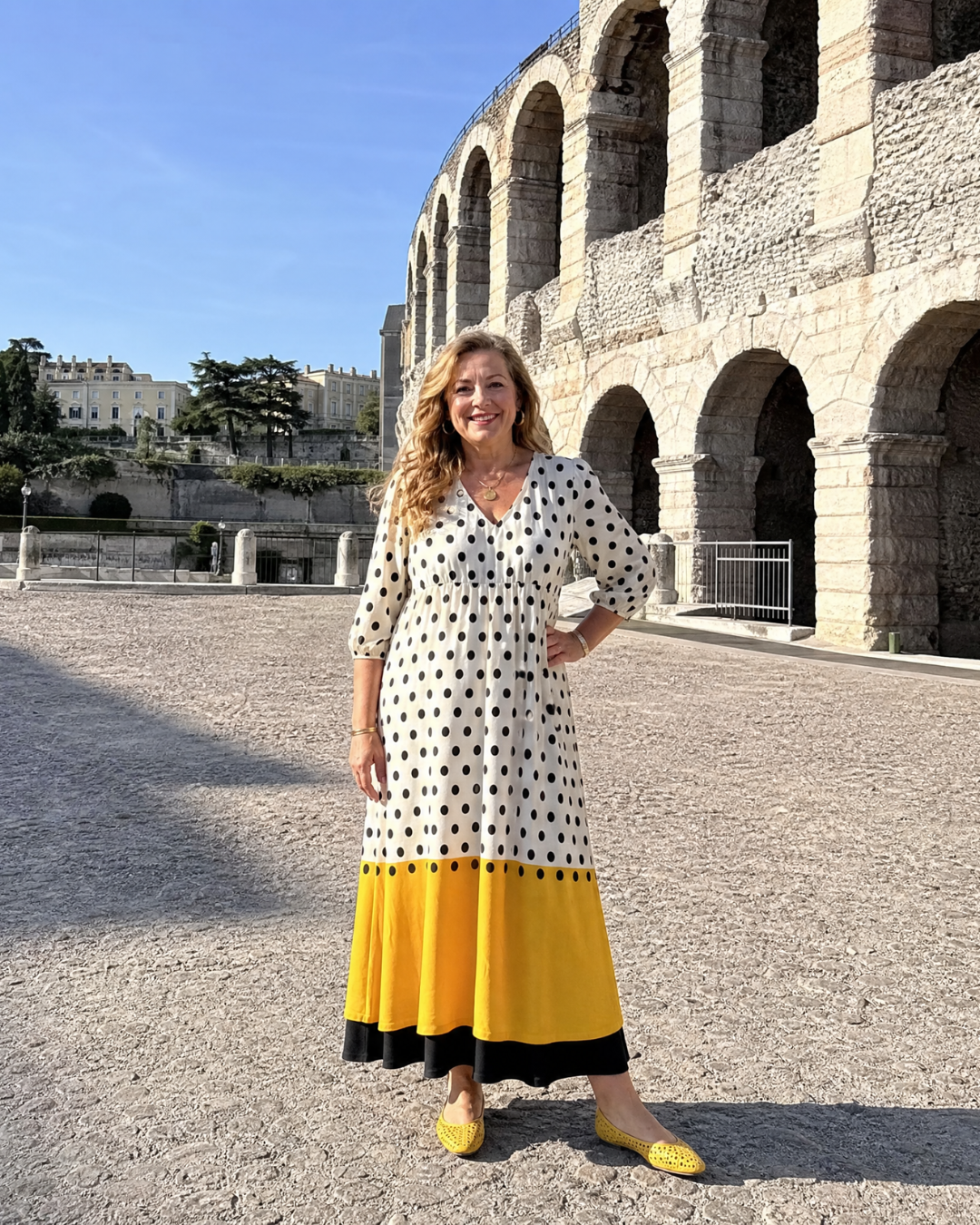 Lore | Abito midi boho con motivo a pois e orlo a blocchi di colore